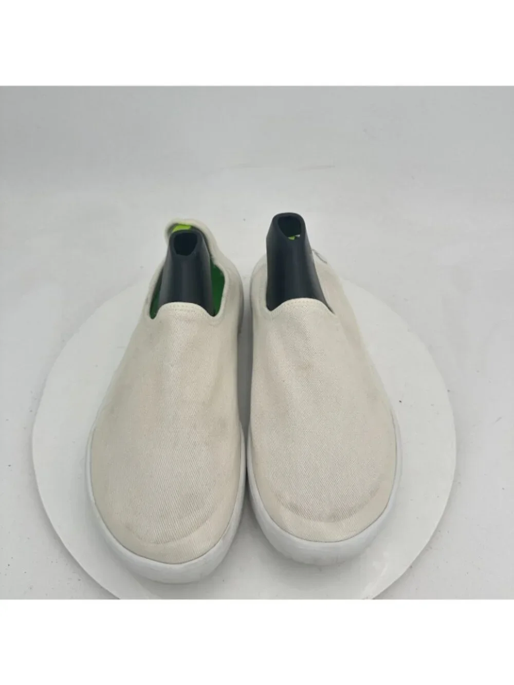 Oofos OOMG Eezee Women Size 10 Low Top White Slip On Comfort Recovery Shoes